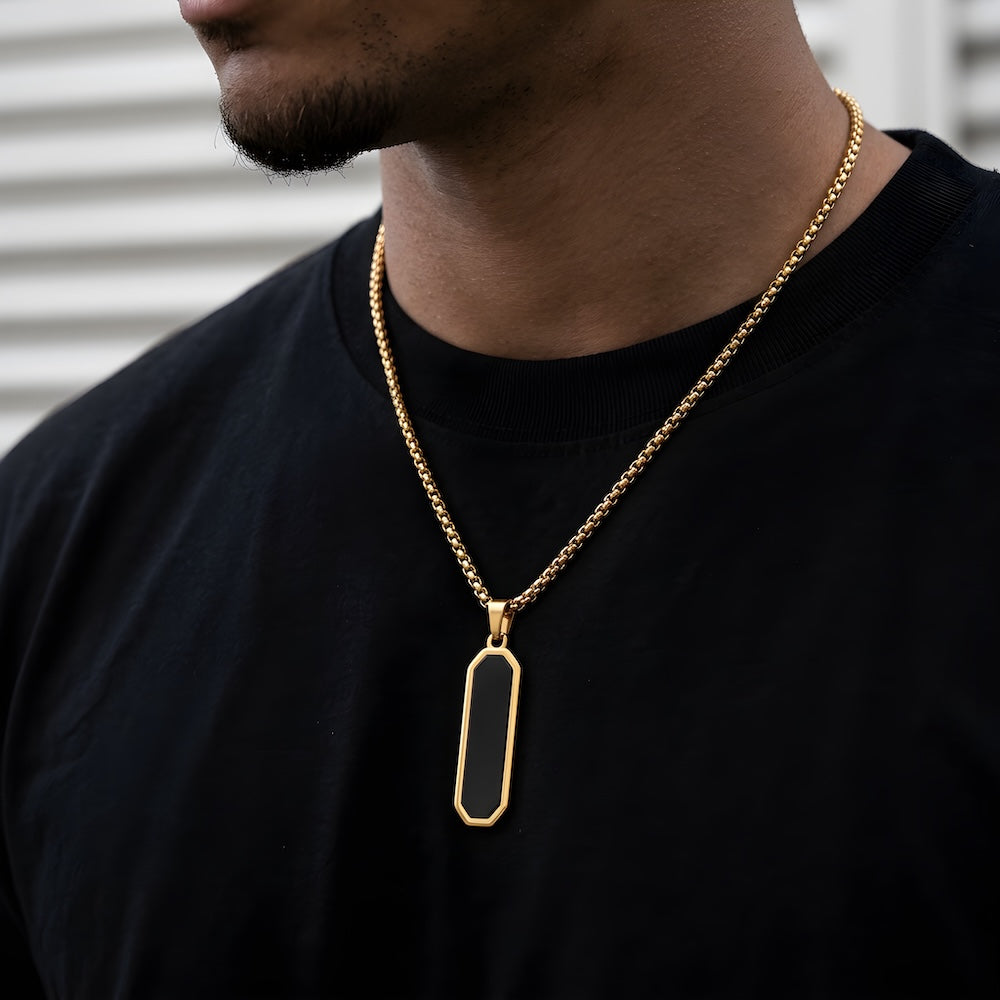 Gold Pendant Chain Necklace